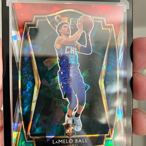 LAMELO BALL SELECT CRACKED ICE ROOKIE - Picture 2 of 5